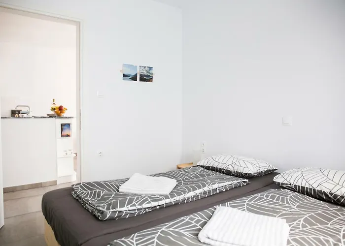 Climbers Village Myrties