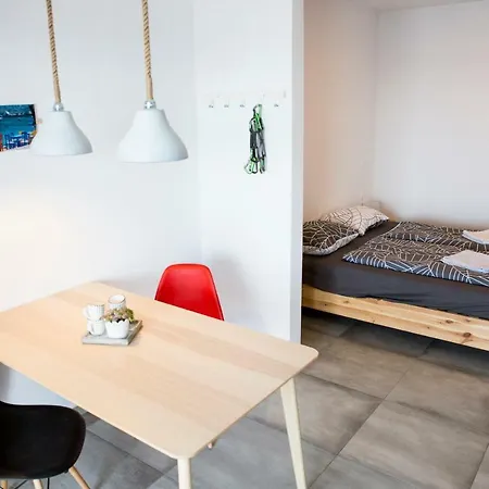 Climbers Village Myrties